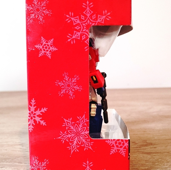 Hallmark "transformers" Optimus Prime Christmas Tree Ornament - Picture 5 of 7